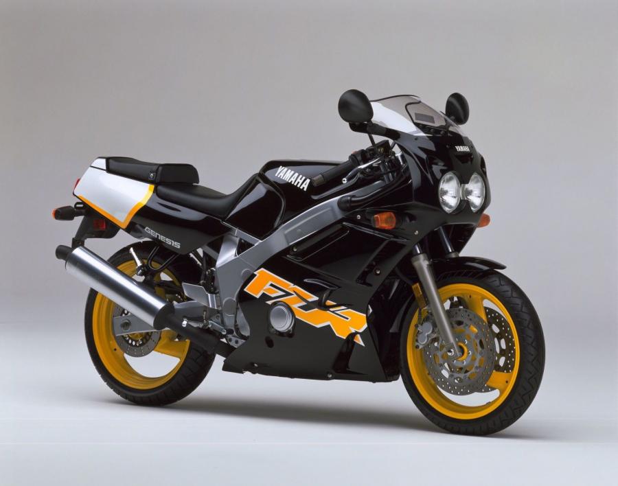 Yamaha FZR600